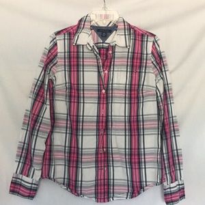 Tommy Hilfiger button up